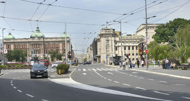 Раде Трг републике од средине августа!